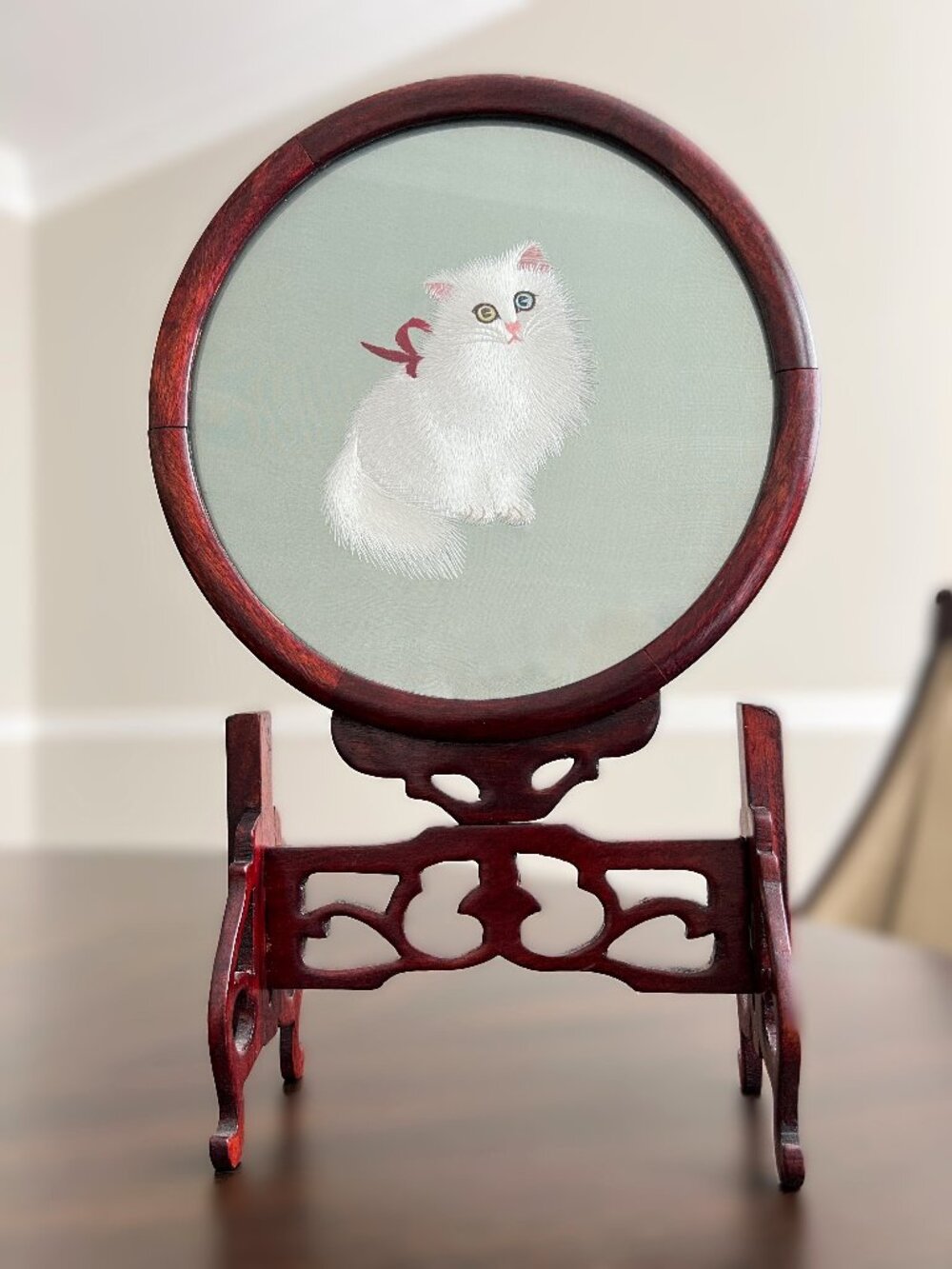 Vintage Chinese Silk Embroidery 2-Sided Sun Moon Eye Cat Rotating Table Screen